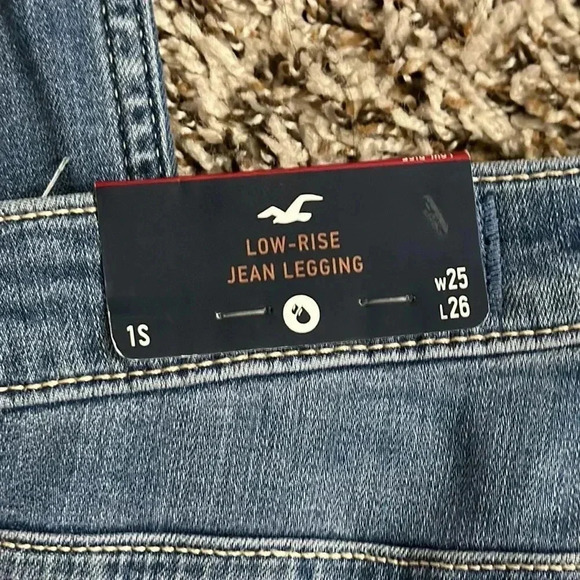 Hollister Women’s Jeans - Picture 6 of 6